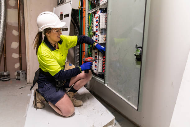 Best Commercial Electrician Services  in Dunwoody, GA
